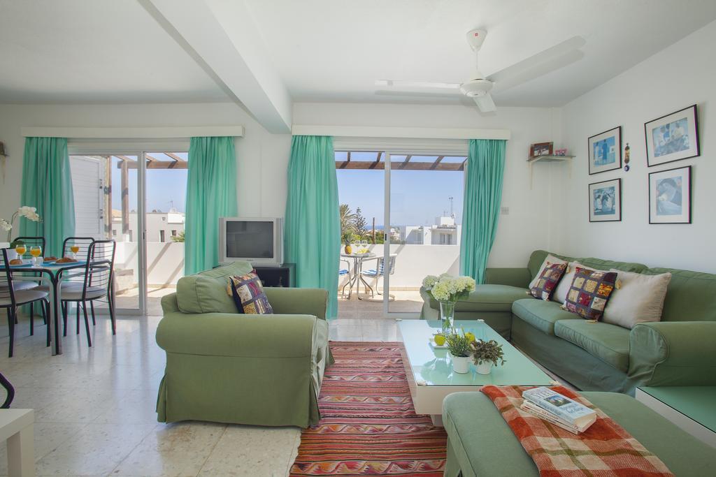 Protaras Holiday Suite Annie Exterior foto